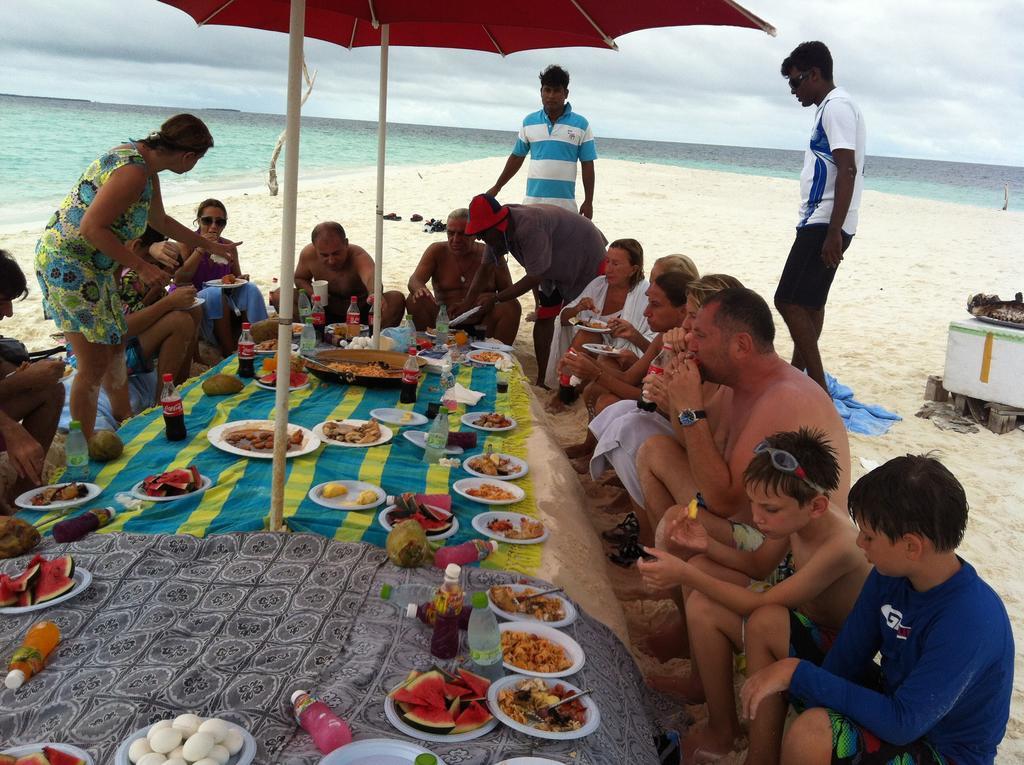 Sunset Holidays Huraa Exterior photo