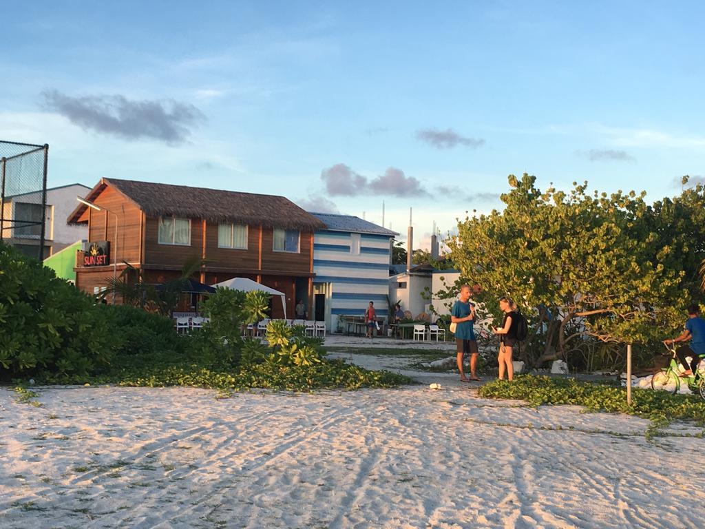Sunset Holidays Huraa Exterior photo